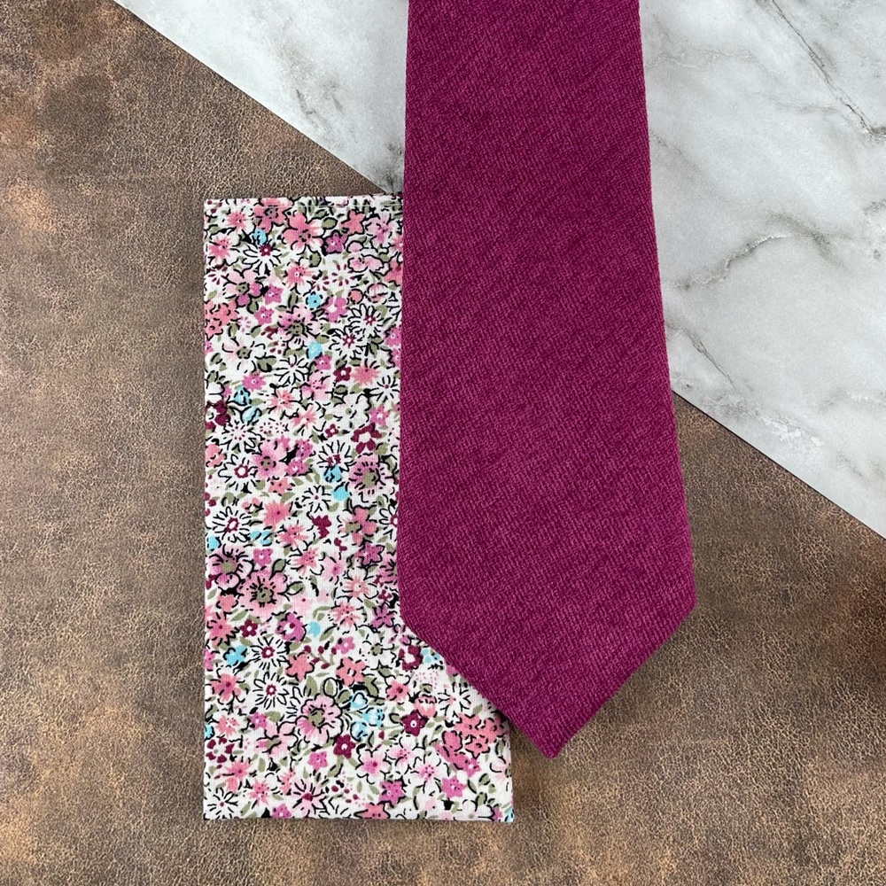 Men’s Boysenberry Velour Necktie & Ditsy Floral Pocket Square
